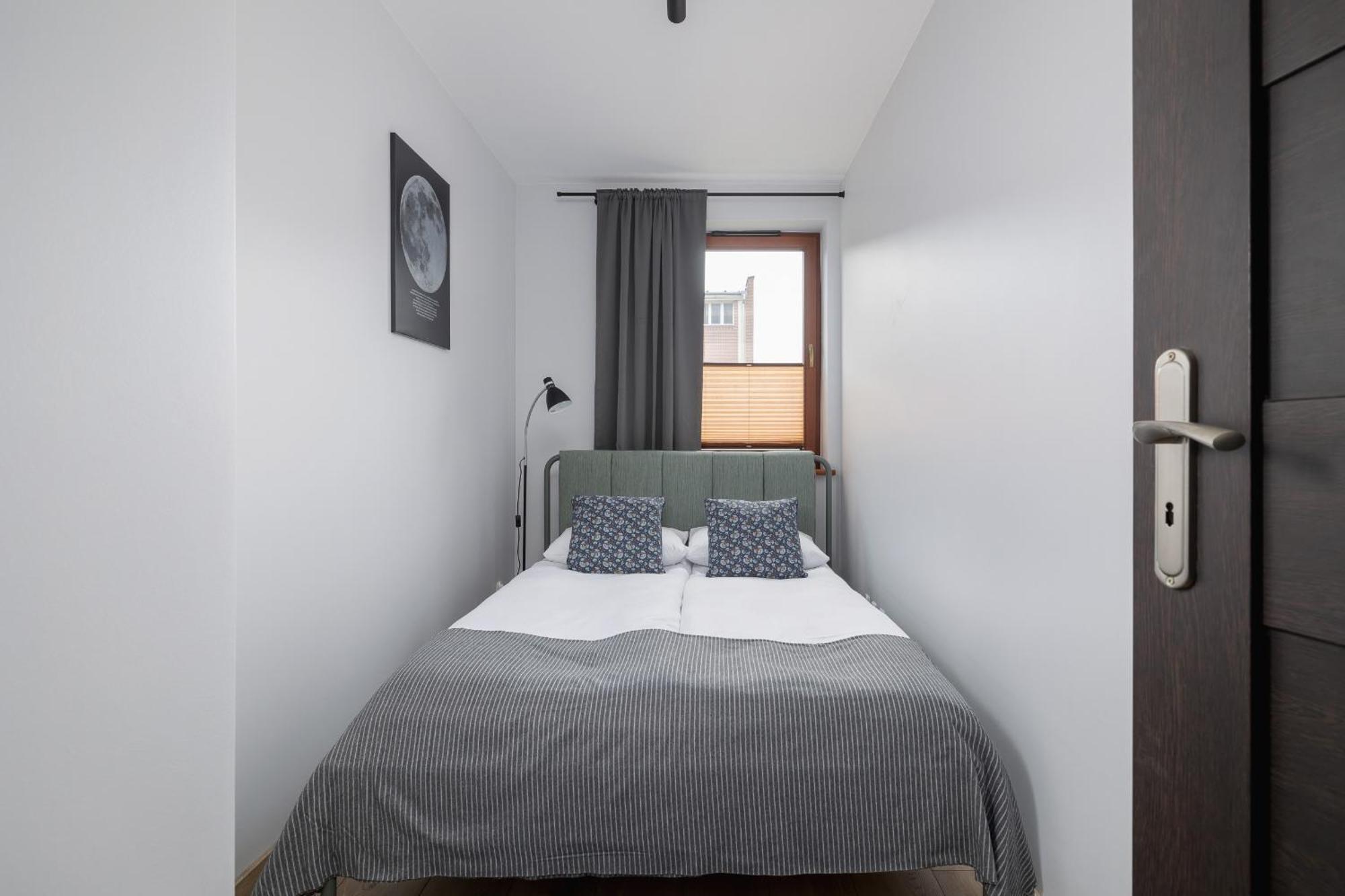 Stylish Apartment With Balcony & Parking Cracow By Noclegi Renters Cracóvia Exterior foto